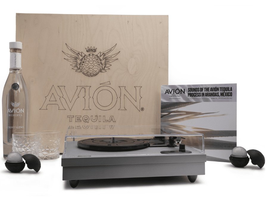 The Avión Listening Experience kit