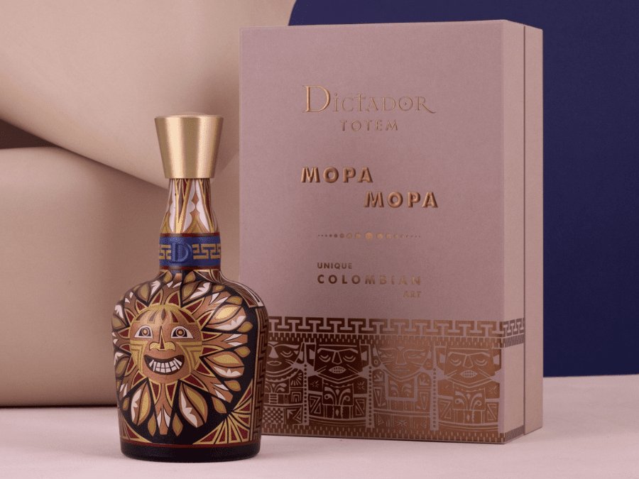 Dictador Mopa Mopa bottle and pack