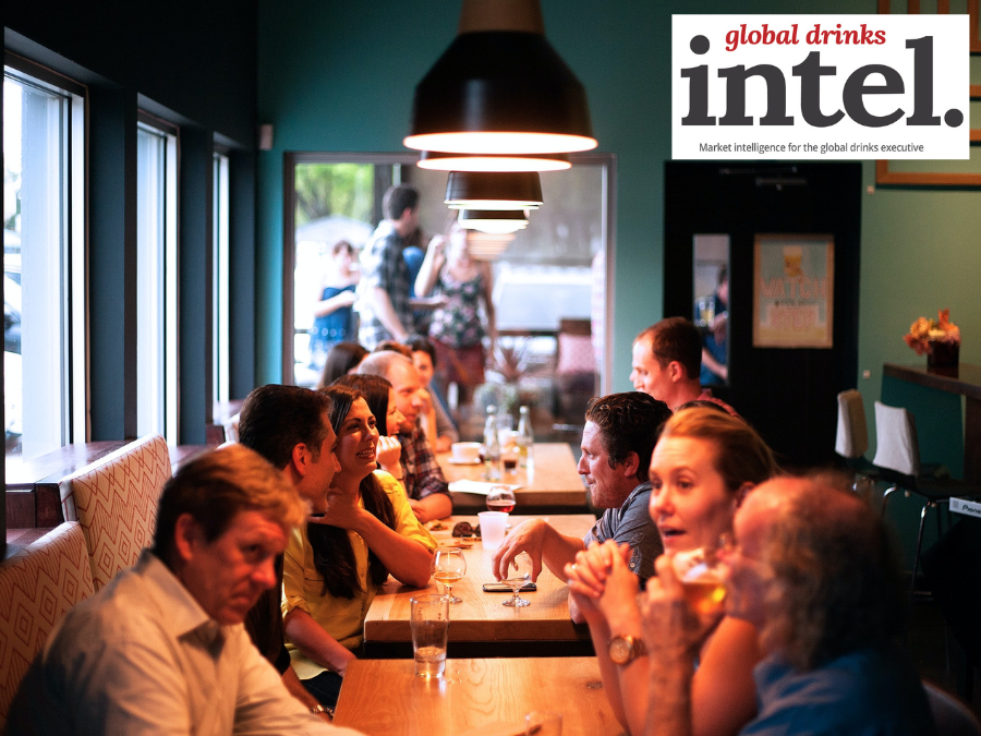 Customers sitting at tables in a pub/bar/restaurant