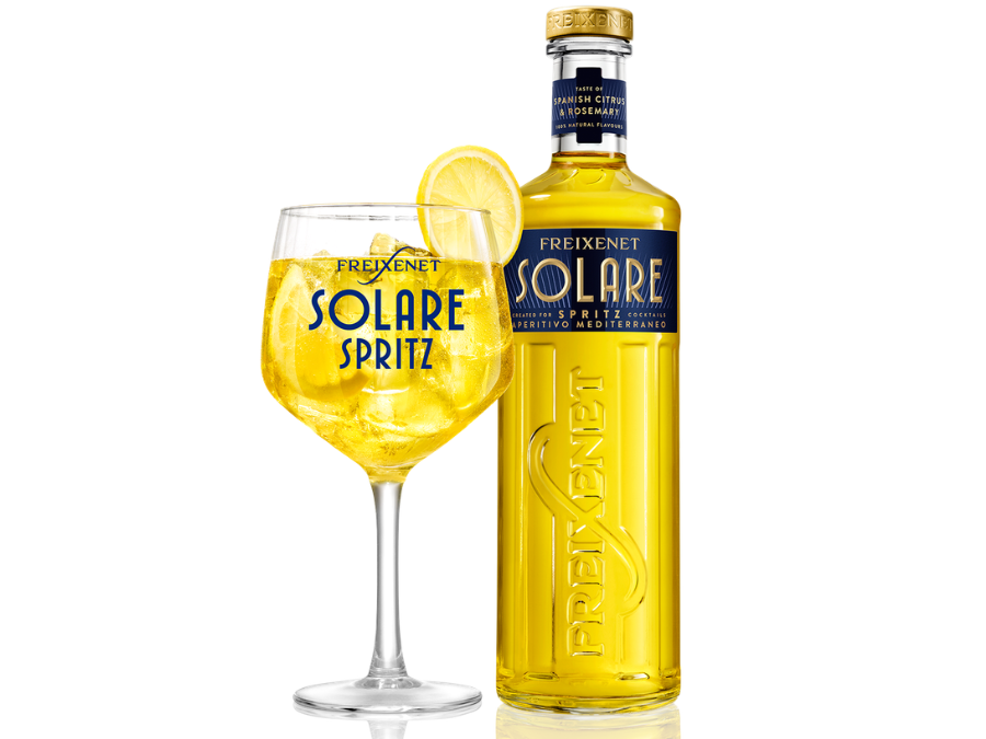 Freixenet Solare bottle plus serve