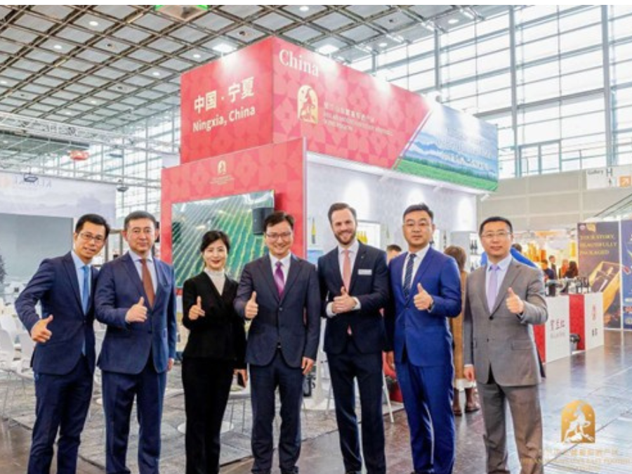Representatives of Helan Mountain's East Foothill wine region at ProWein 2026