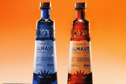 Bottles of Almave Blanco and Almave Ambar