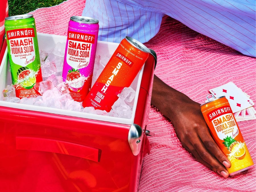 Four variants from Smirnoff Smash Vodka Soda