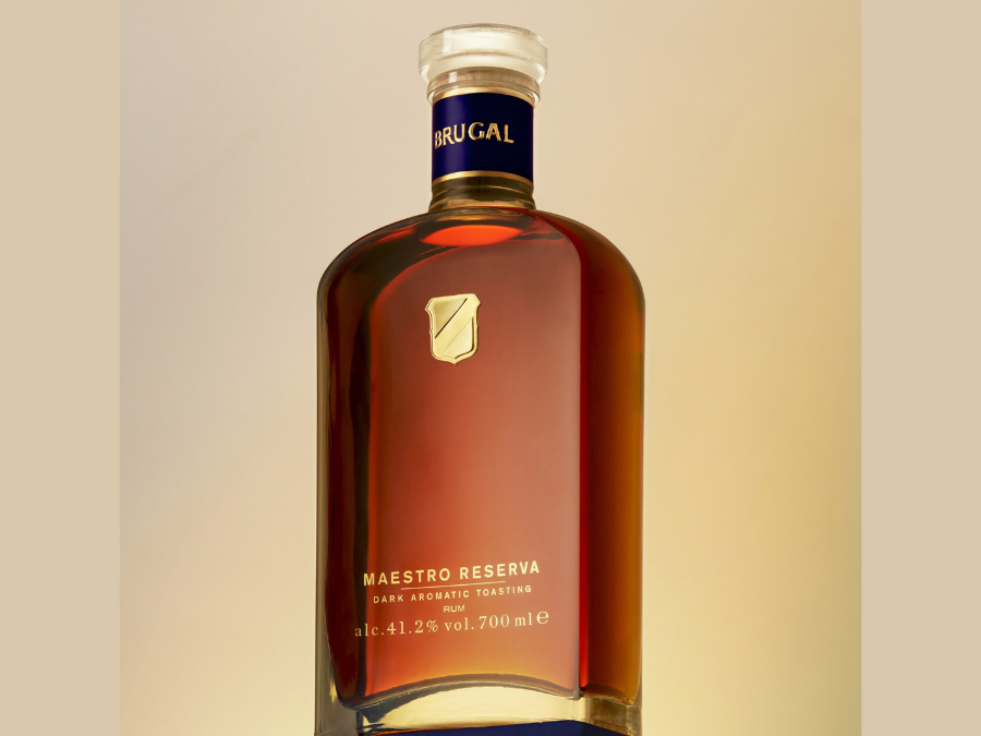 Bottle of Brugal Maestro Reserva