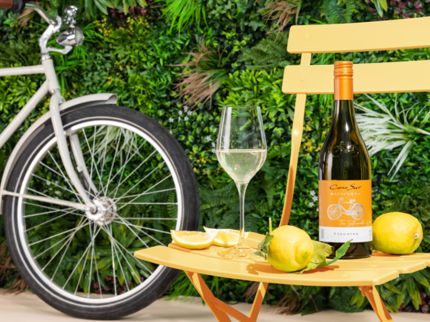 Bottle of Cono Sur Bicicleta Viognier