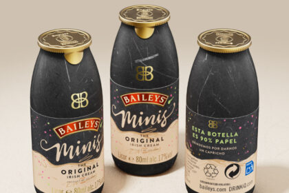 Paper bottles of Baileys Minis
