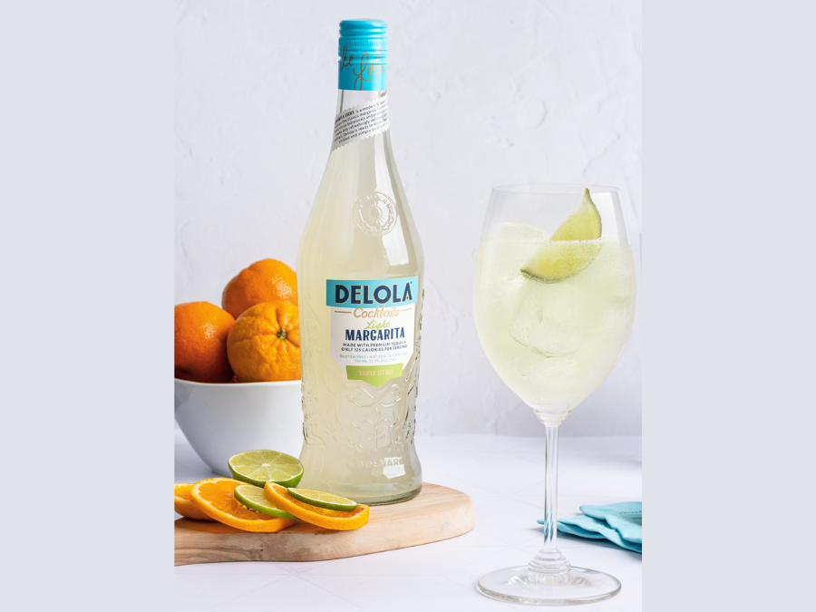 Bottle of Delola Light Margarita