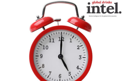 Clock face showing five o'clock