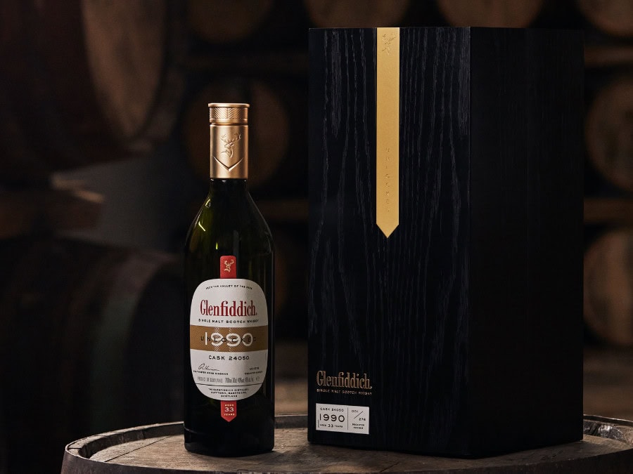 Bottle of and box for The Glenfiddich Archive Collection American Oak Hogshead 1990 33-Year-Old