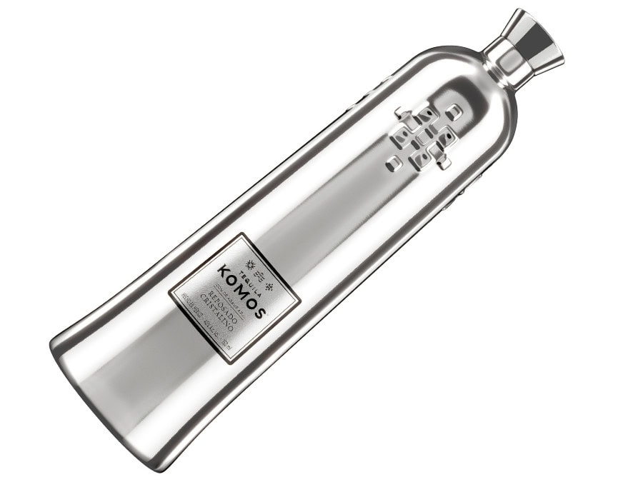 Bottle of Komos Reposado Cristalino