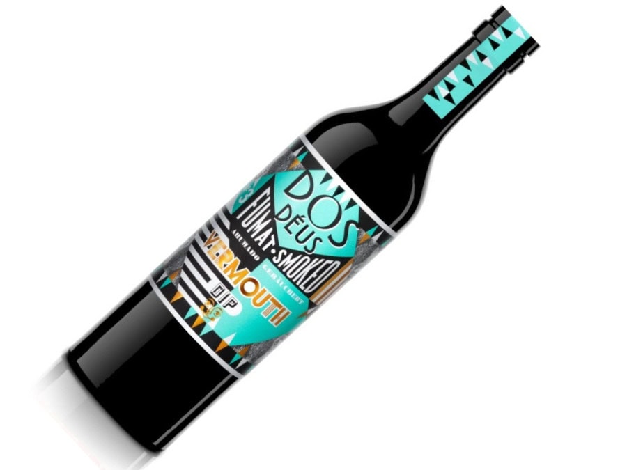 Bottle of Dos Deus Fumat - Smoked vermouth