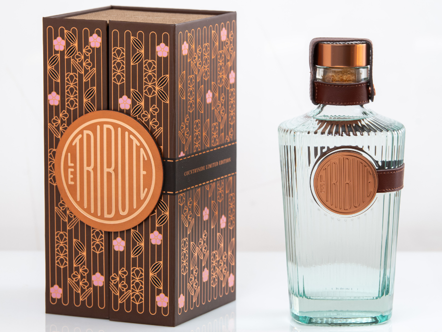 Bottle of and box for Le Tribute gin