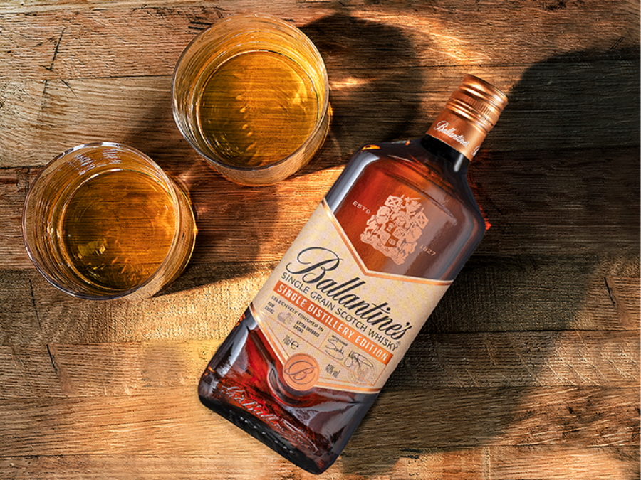 Bottle of Ballantine’s Single Distillery