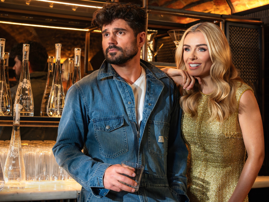 Cygnet Gin founders Katherine Jenkins OBE & Andrew Levitas