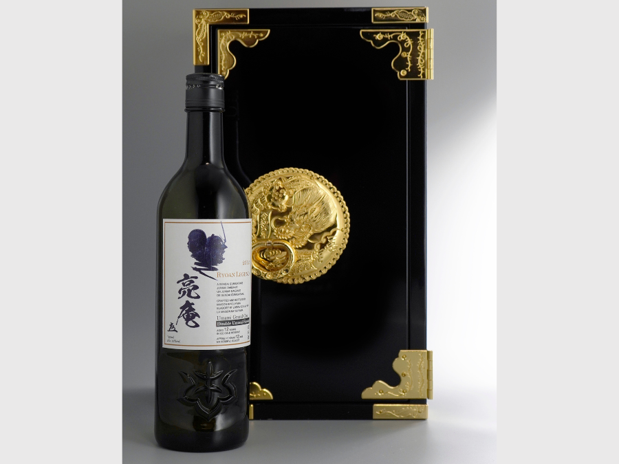 Bottle of and box for Sendai Isawa Family Katsuyama Sake Brewery Co's Ryoan Legend 2012 Junmai Daiginjo-Double Umami Finish - Umami Grand Cru
