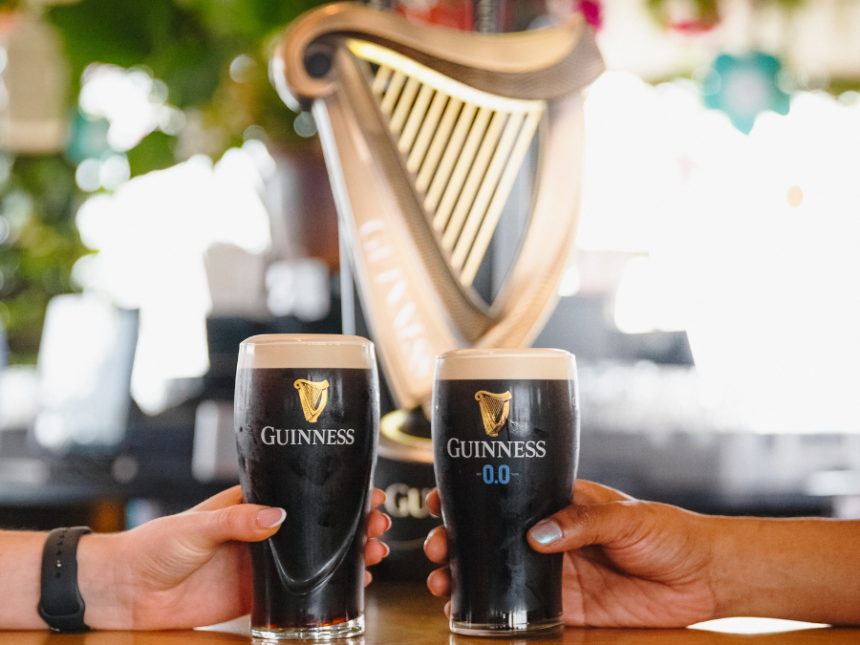 Branded glasses of Guinness Guinness 0.0