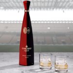 The limited edition Cincoro Añejo x AC Milan bottle