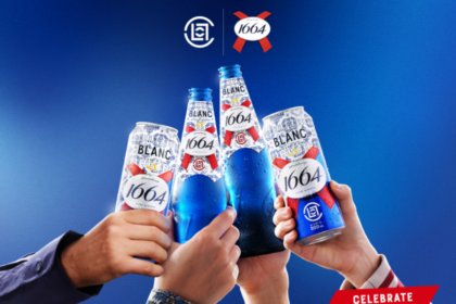 1664 x CLOT bottles clinking