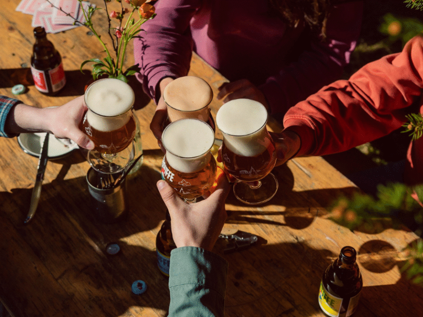 Chouffe serves being clinked
