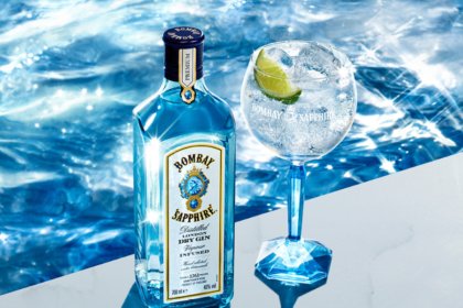 Bombay Sapphire bottle and serve