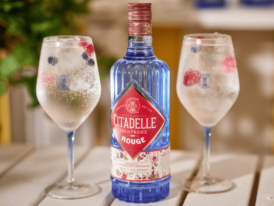 Citadelle Gin Rouge bottle