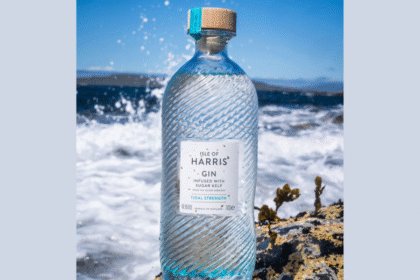 Isle of Harris Tidal Strength gin bottle