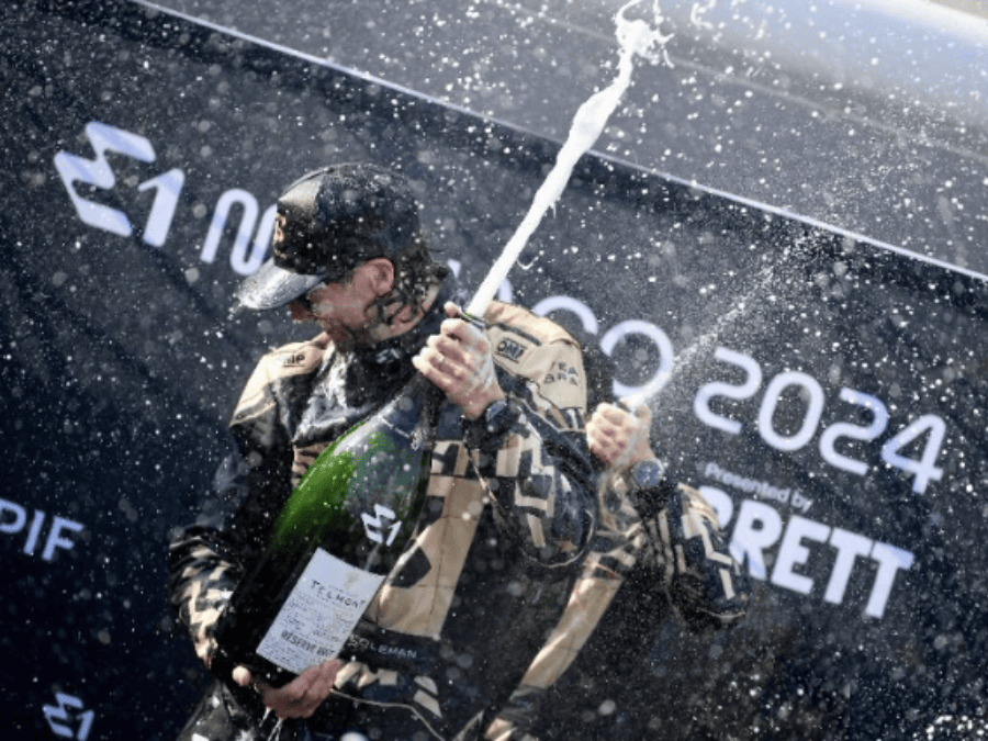 Champagne Telmont sprayed on E1 podium