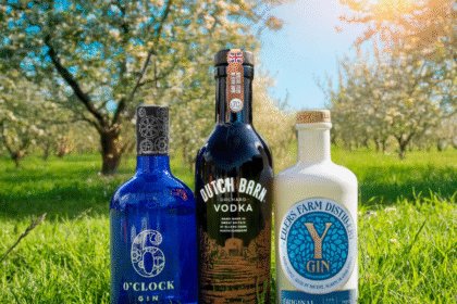 6 O'Clock Gin bottle next to Ellers Farm products
