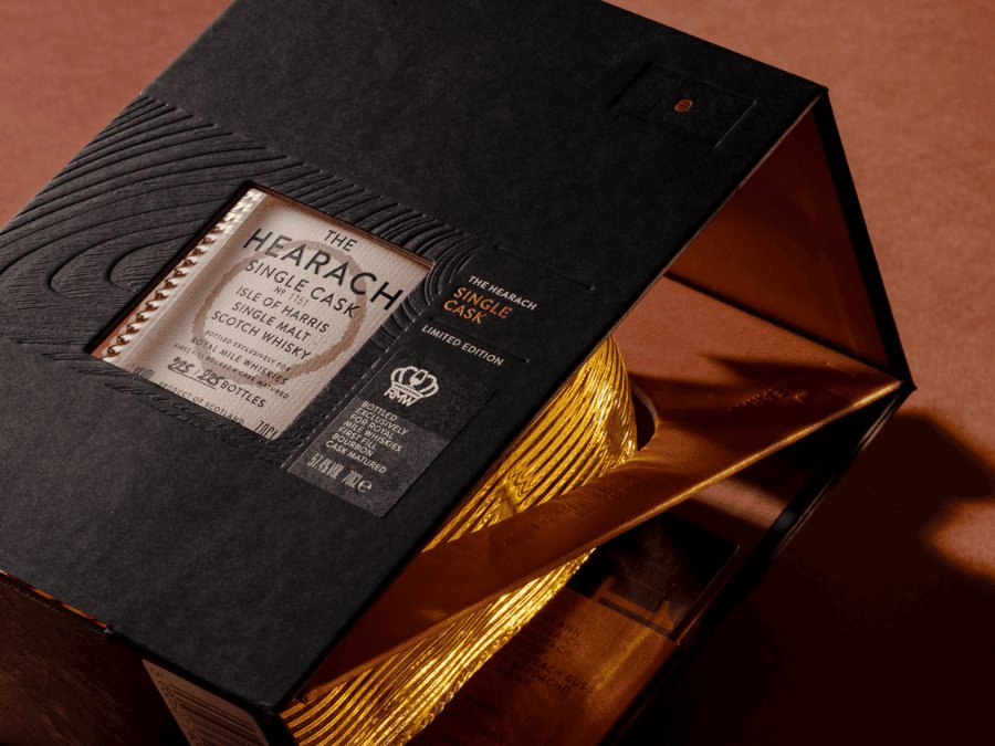 Isle Of Harris The Hearach Royal Mile bottling with box