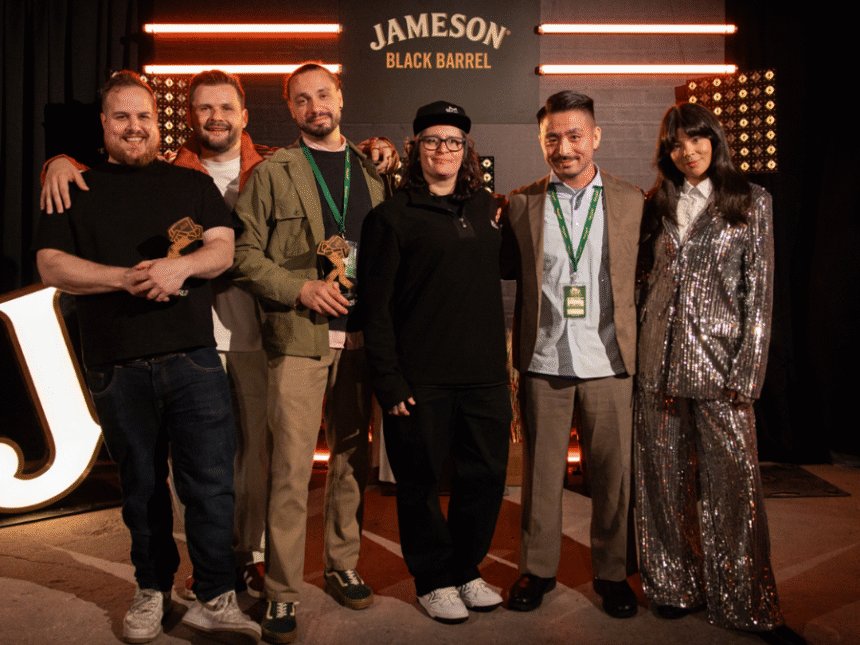 Matt Smith (UK), Stefan Codrea (Romania/Spain), and Yu Kajitani (Ireland), with judges at the Jameson Hosts Global Summit