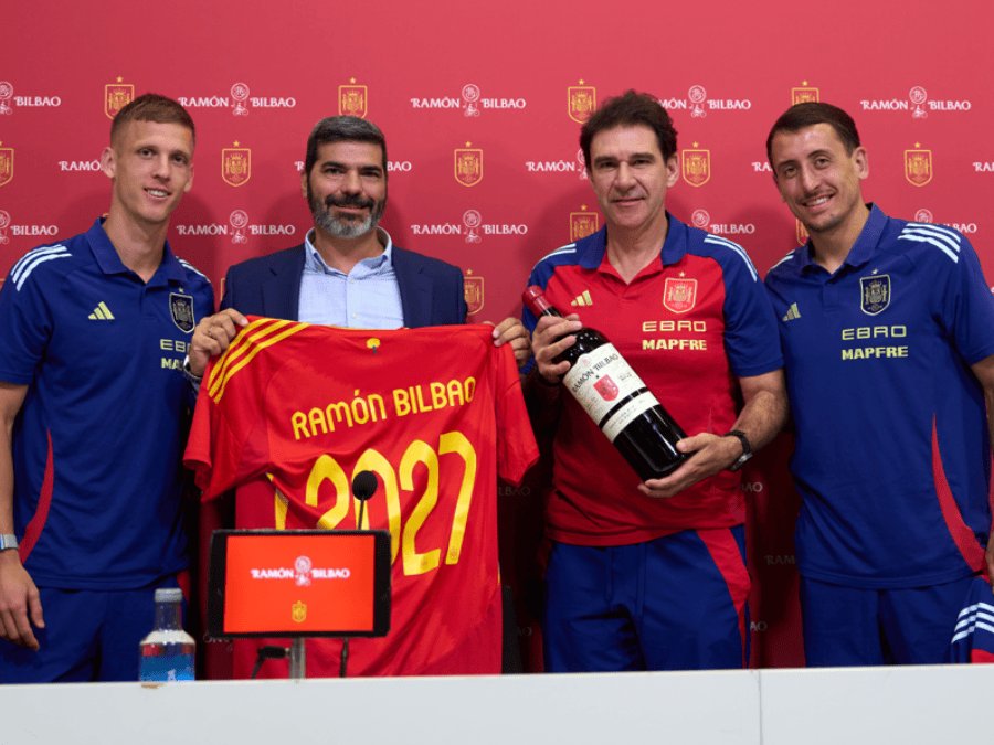 Dani Olmo - Spanish national player; Carlos Gallego - Iberia cluster director at Zamora Co; Aitor Karanka - Spain’s manager; Mikel Oyarzabal - Spanish national player