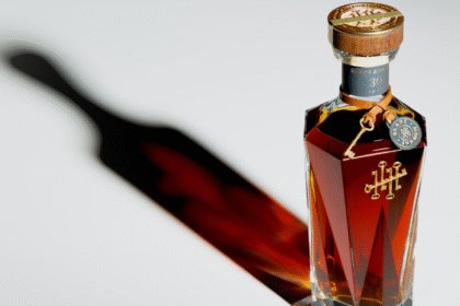 Blade and Bow 30-Year-Old bottle