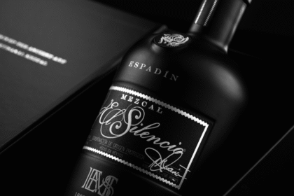 Mezcal El Silencio bottle