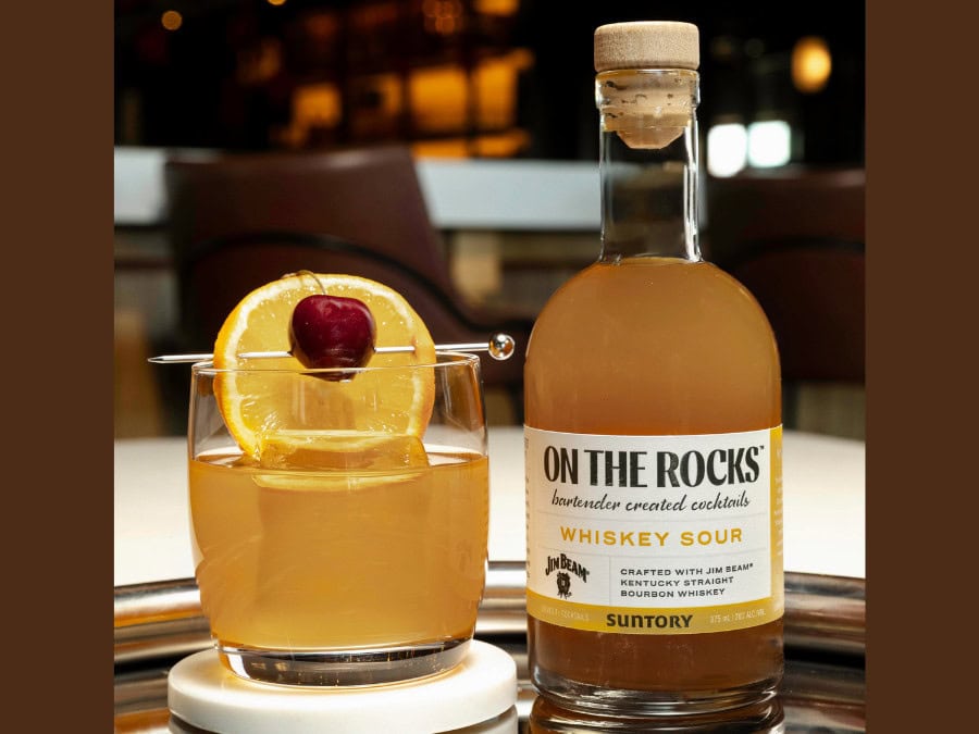 On the Rocks Whiskey Sour bottle plus serve