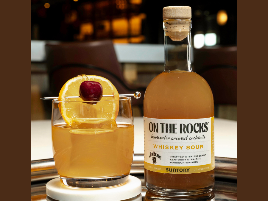 On the Rocks Whiskey Sour bottle plus serve