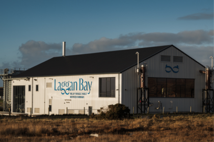 Laggan Bay distillery exterior