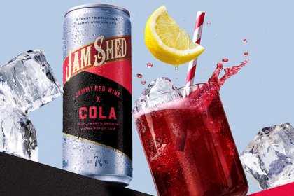 Jammy Red Wine x Cola can with serve