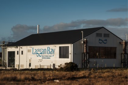 Laggan Bay distillery exterior