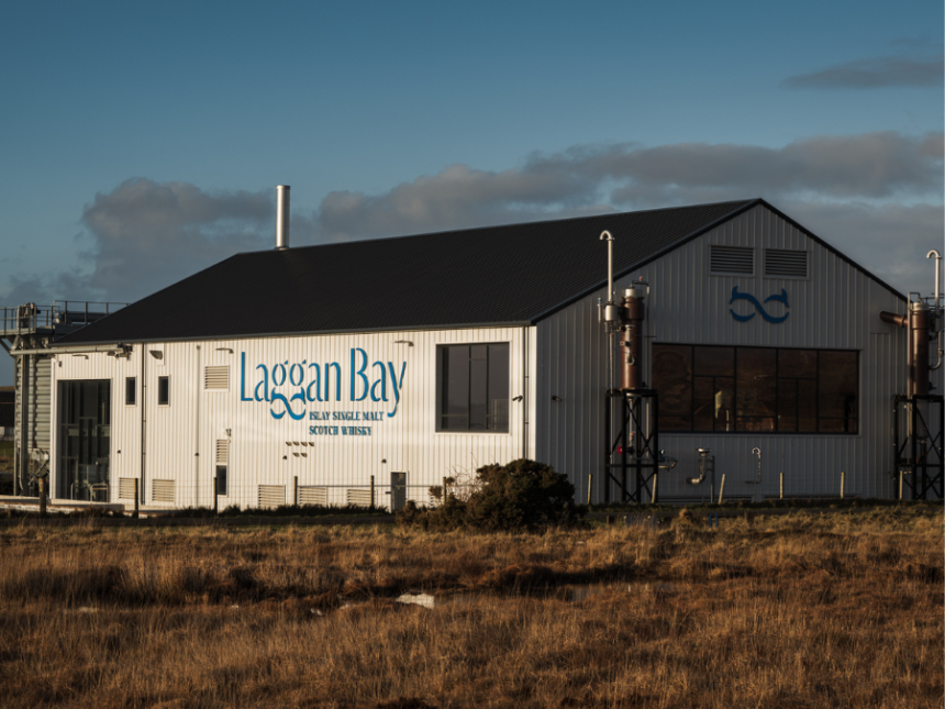 Laggan Bay distillery exterior