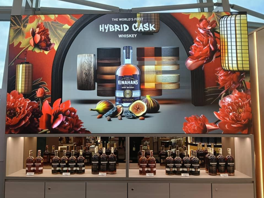 Kinahan's display in global travel retail
