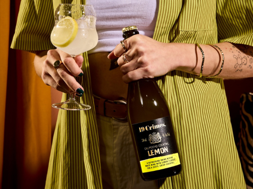 19 Crimes Calimocho cocktail lemon