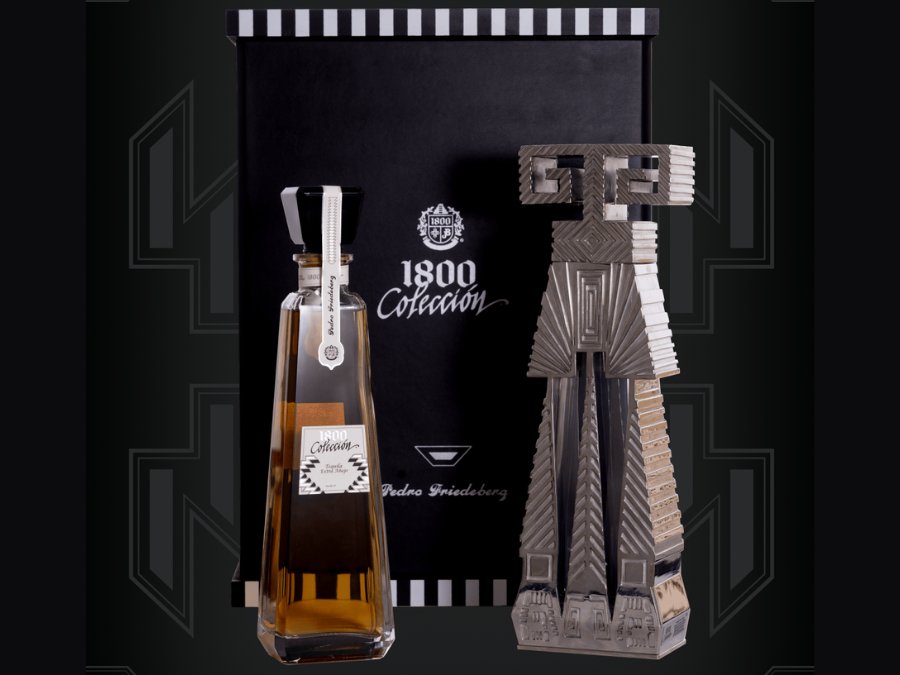 1800 Tequila Mono Laberinto Doble decanter and box