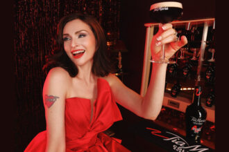 Sophie Ellis-Bextor with branded Tia Maria glass