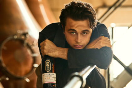 Actor Ben Ahlers with Lagavulin